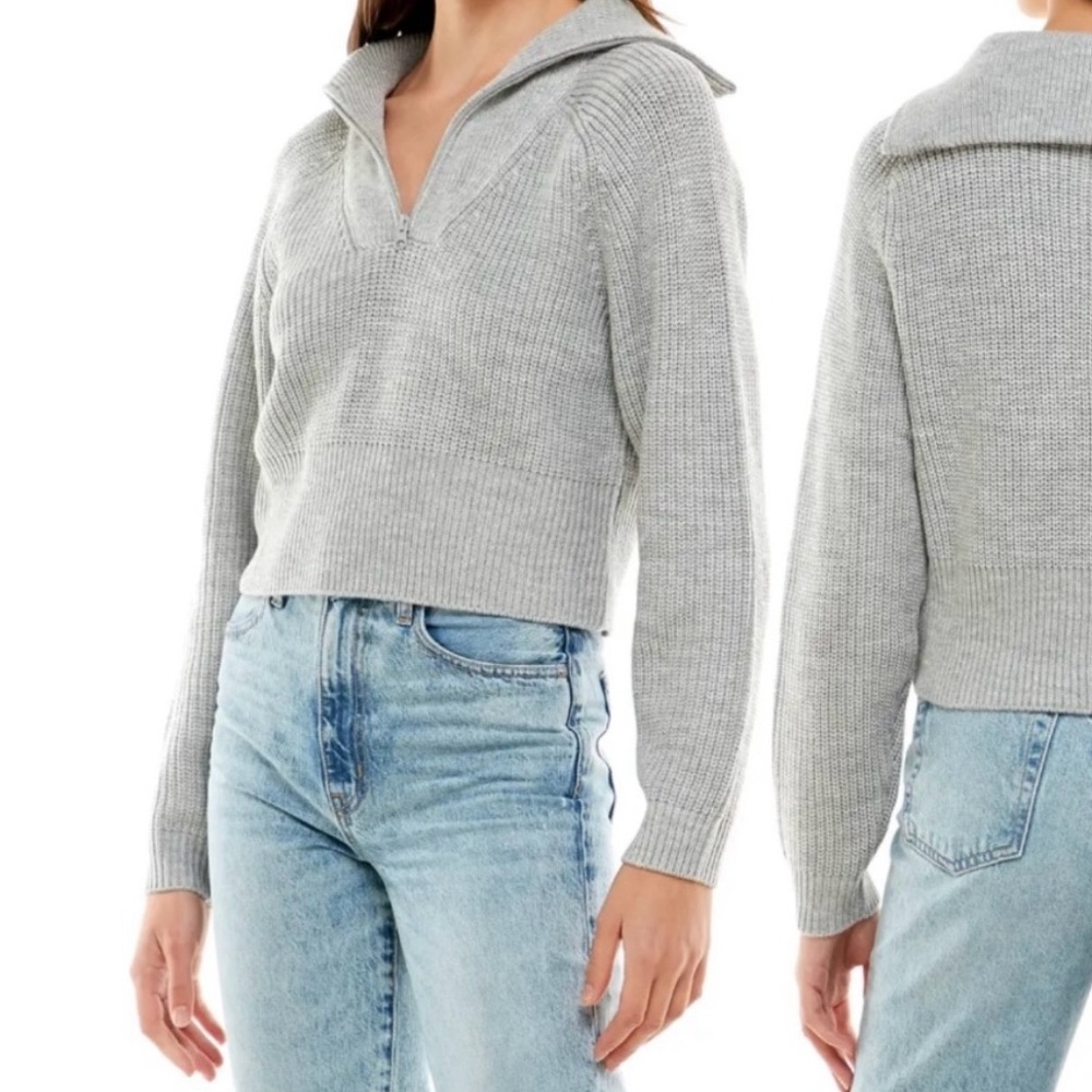 Wayf Light Gray V-Neck Sweater